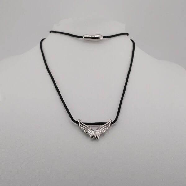 Alternative view of Κολιέ Ασημένιο Feathered Elegance Choker