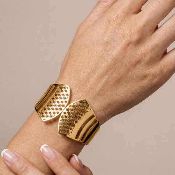 Alternative view of Βραχιόλι Χρυσό Manuel