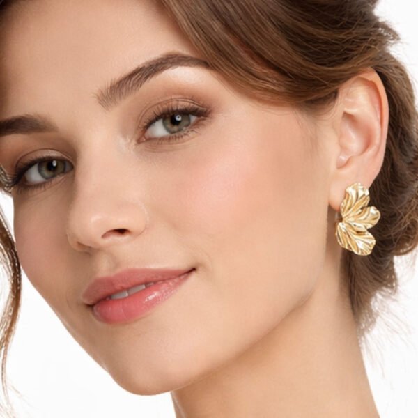 Alternative view of Σκουλαρίκια Χρυσά Grainy Flower