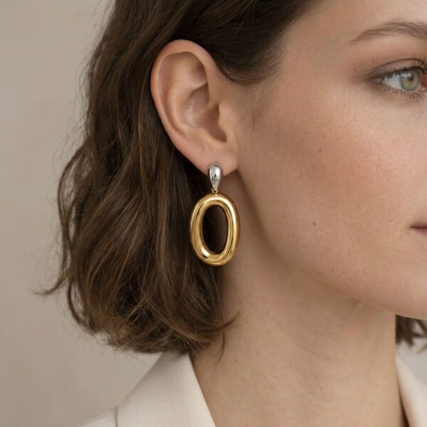 Alternative view of Σκουλαρίκια Χρυσά - Ασημένια Luxe