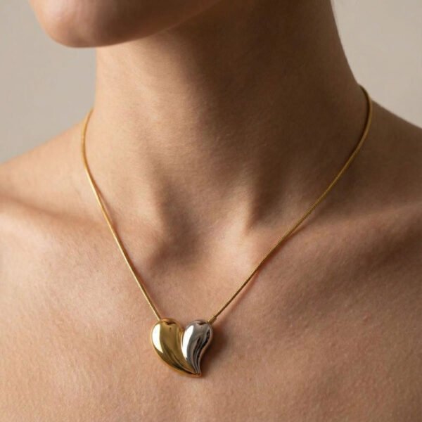 Alternative view of Κολιέ χρυσό-ασημένιο Ball Heart