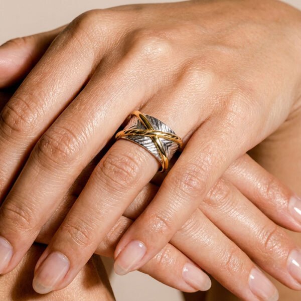 Alternative view of Δαχτυλίδι Ασημένιο-Χρυσό Solis